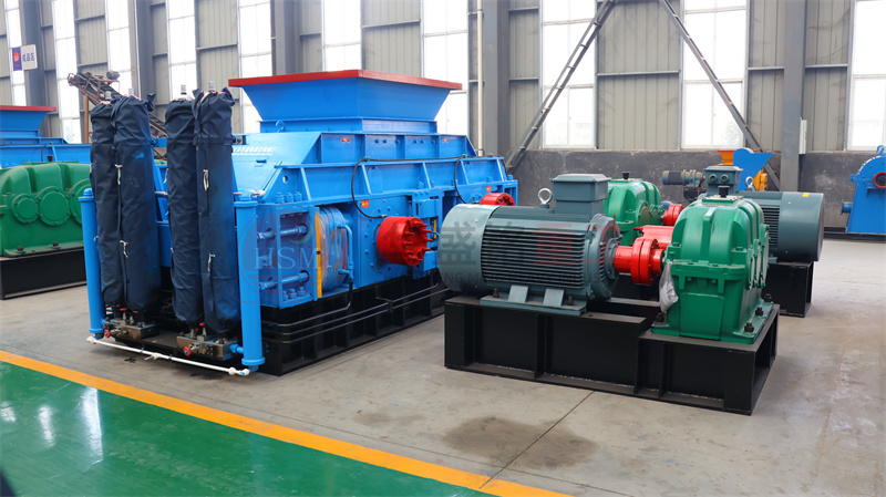 新型時(shí)產(chǎn)60噸對(duì)輥制砂機(jī)市場報(bào)價(jià)是多少？