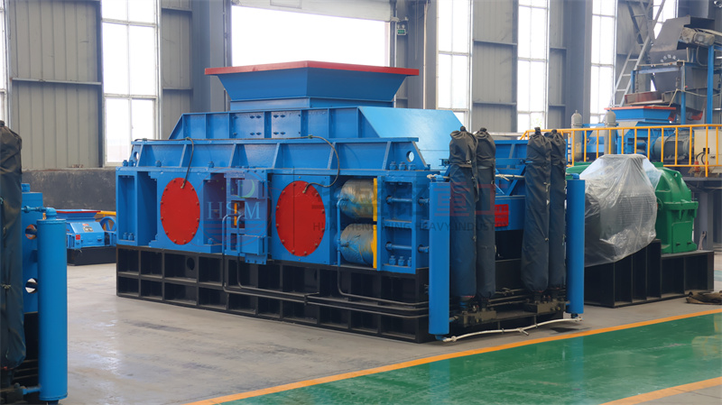 破碎鵝卵石的對(duì)輥破質(zhì)量如何？時(shí)產(chǎn)200噸輥式制砂機(jī)價(jià)格高嗎？