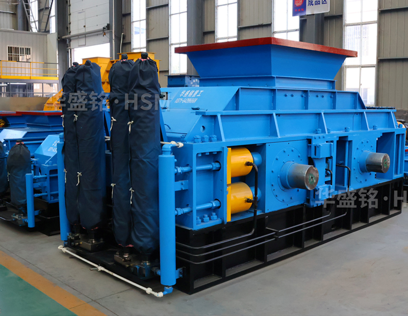 破碎石英石選擇哪款制砂機(jī)？大型對(duì)輥機(jī)怎么樣？