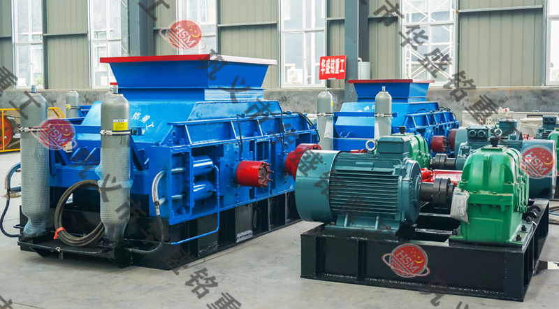  購(gòu)買對(duì)輥制砂機(jī)大家都認(rèn)準(zhǔn)了華盛銘重工